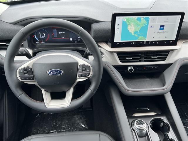 new 2025 Ford Explorer car