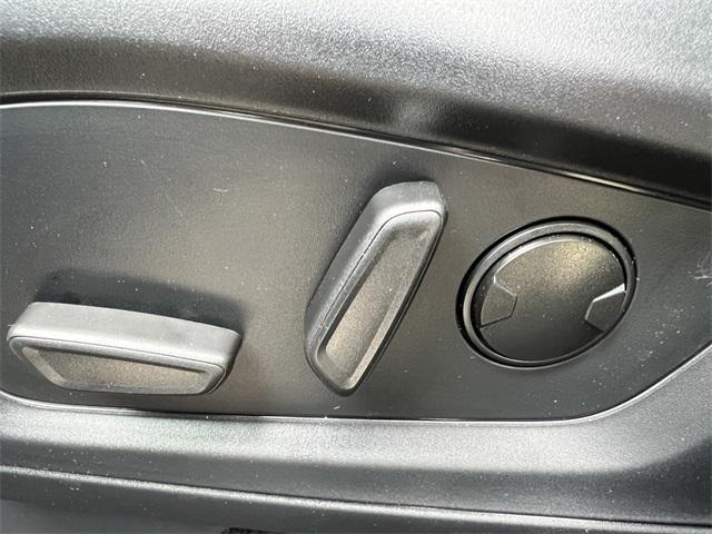 new 2025 Ford Explorer car