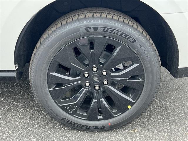 new 2025 Ford Expedition car