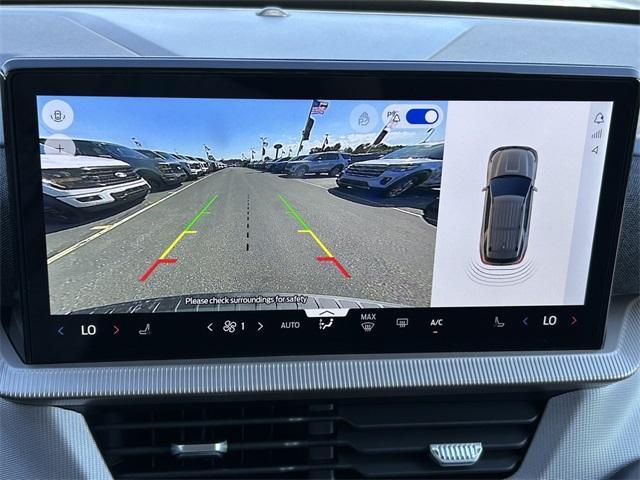 new 2025 Ford Explorer car