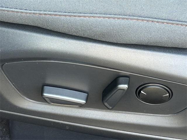 new 2025 Ford Explorer car