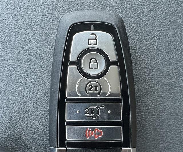 new 2025 Ford Explorer car