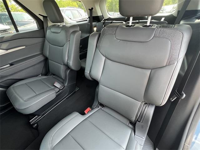 new 2025 Ford Explorer car