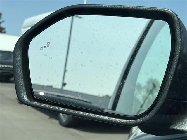 new 2025 Ford Explorer car