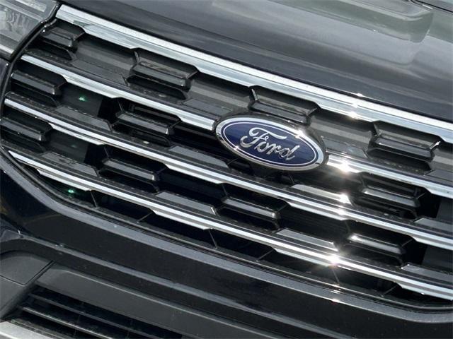 new 2025 Ford Explorer car