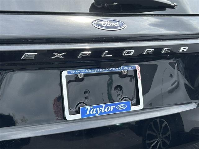 new 2025 Ford Explorer car