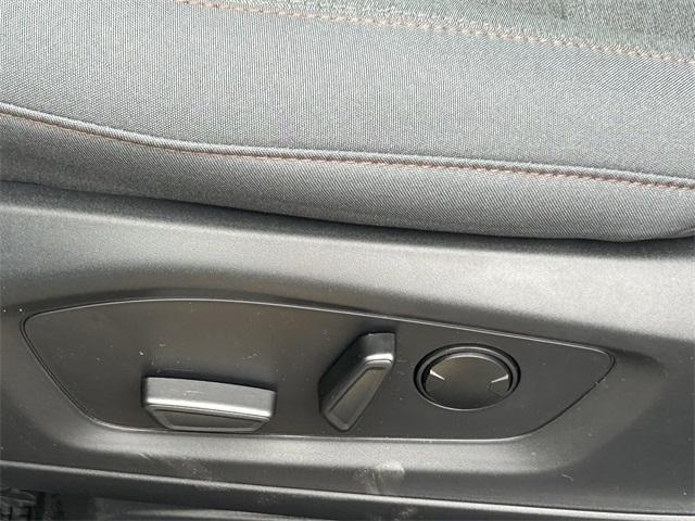 new 2025 Ford Explorer car