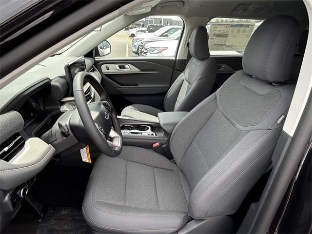 new 2025 Ford Explorer car