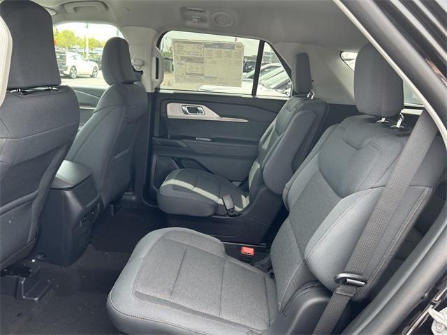 new 2025 Ford Explorer car