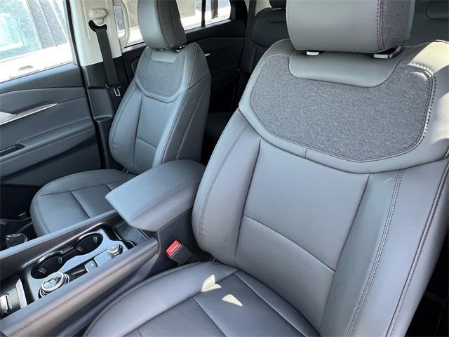 new 2025 Ford Explorer car