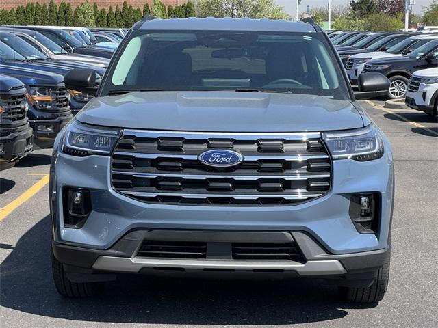 new 2025 Ford Explorer car
