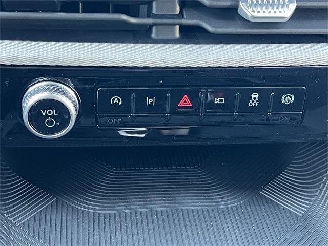 new 2025 Ford Explorer car