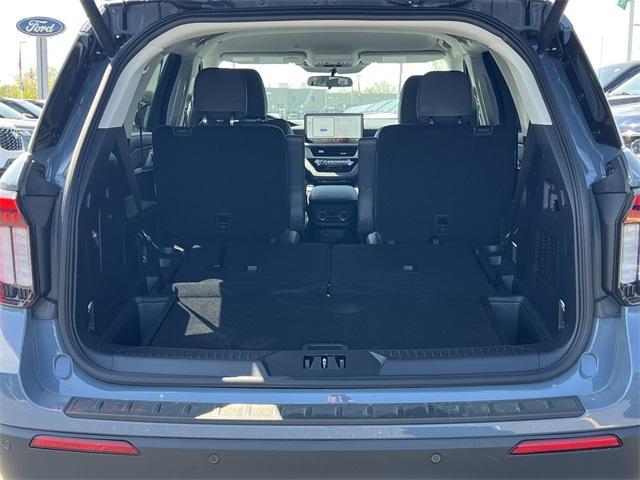new 2025 Ford Explorer car