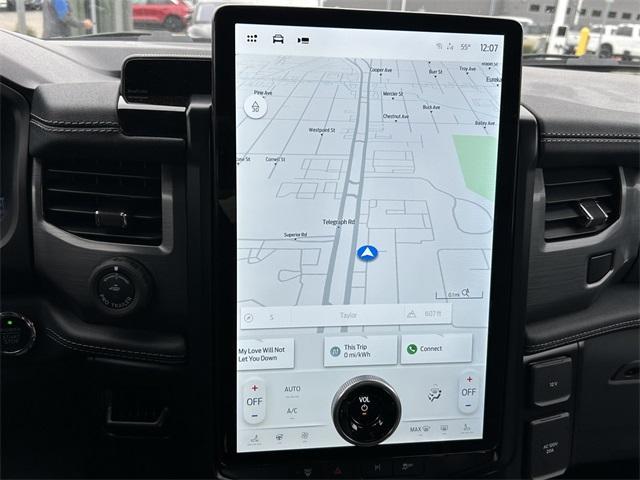 new 2025 Ford F-150 Lightning car
