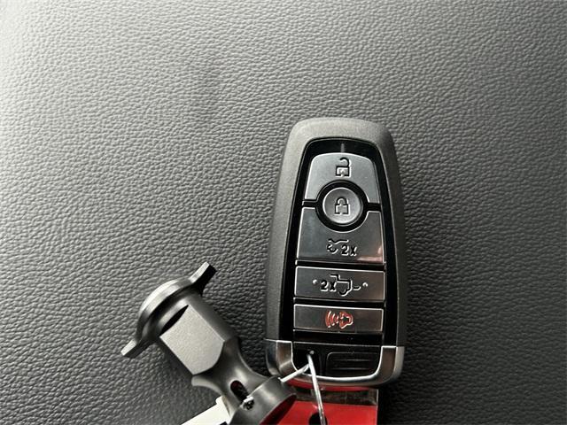 new 2025 Ford F-150 Lightning car