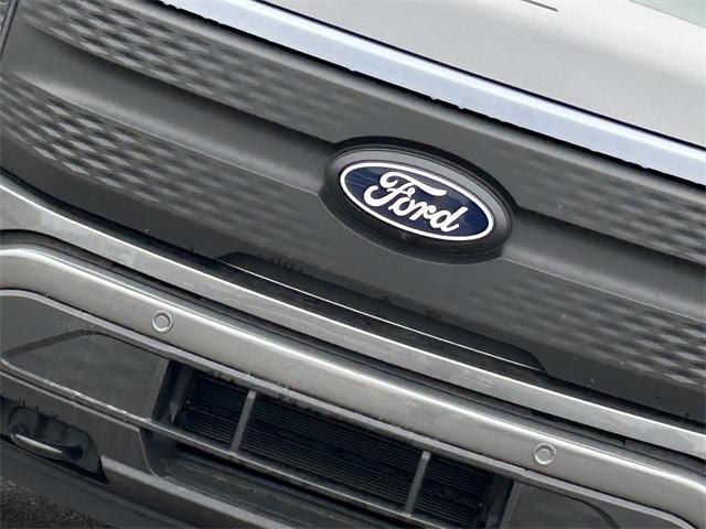 new 2025 Ford F-150 Lightning car