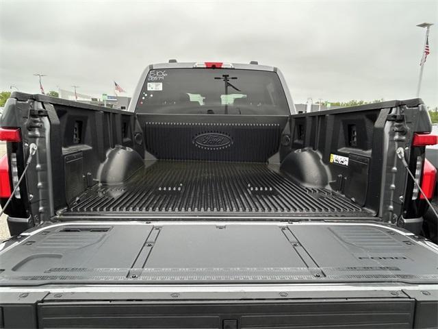 new 2025 Ford F-150 Lightning car