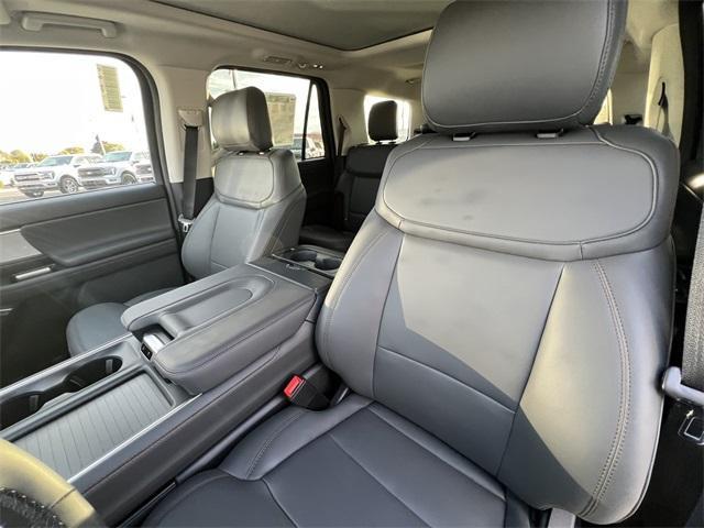 new 2025 Ford Expedition car, priced at $73,500