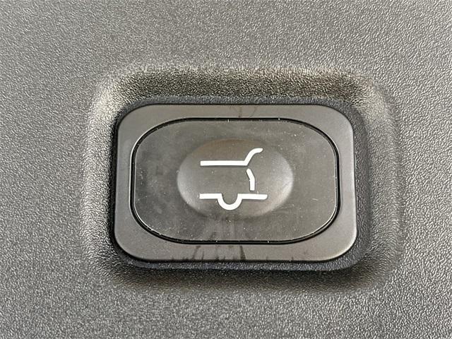 new 2025 Ford Expedition car, priced at $73,500