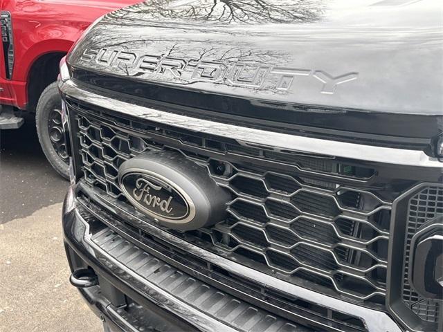 new 2025 Ford F-350 car