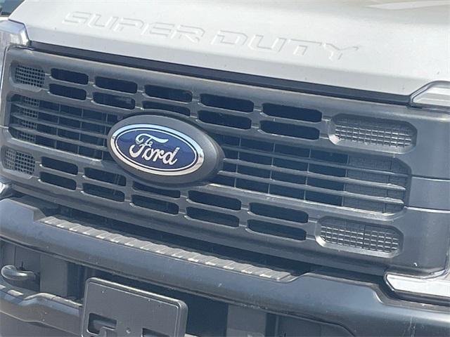 new 2023 Ford F-350 car, priced at $64,305