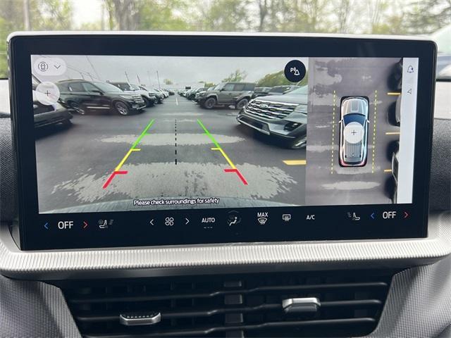 new 2025 Ford Explorer car