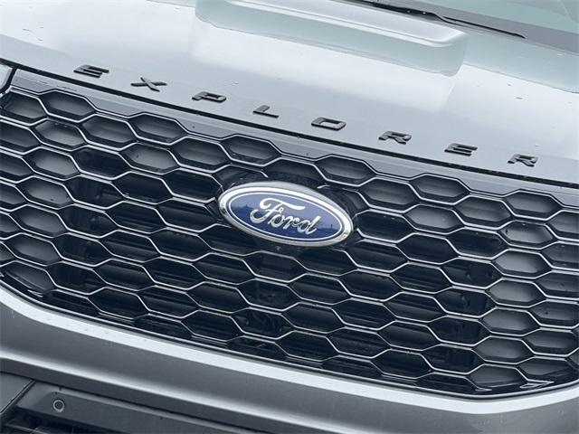 new 2025 Ford Explorer car