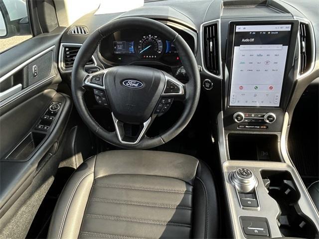 used 2024 Ford Edge car, priced at $30,997