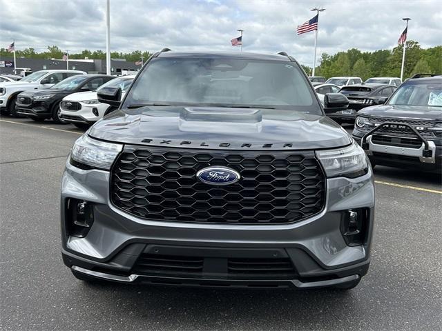 new 2025 Ford Explorer car