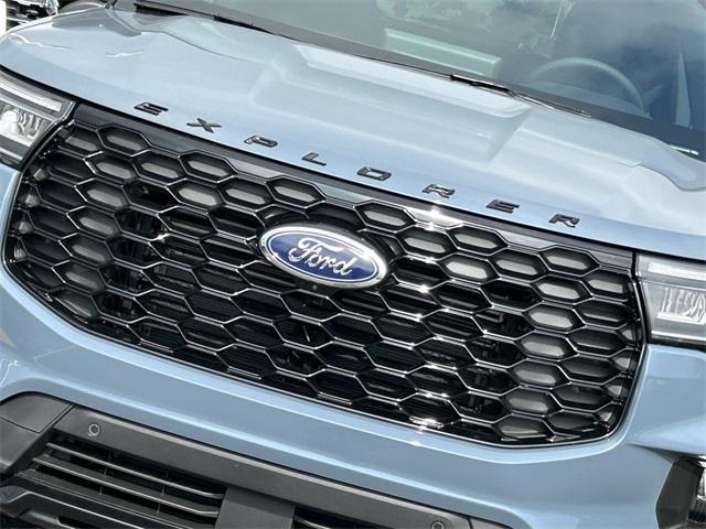 new 2025 Ford Explorer car