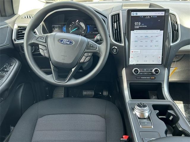 new 2024 Ford Edge car, priced at $33,746