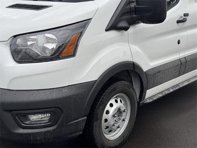 new 2025 Ford Transit-250 car