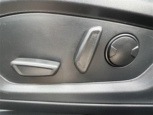 new 2025 Ford Explorer car
