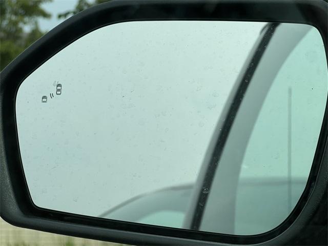 new 2025 Ford Explorer car
