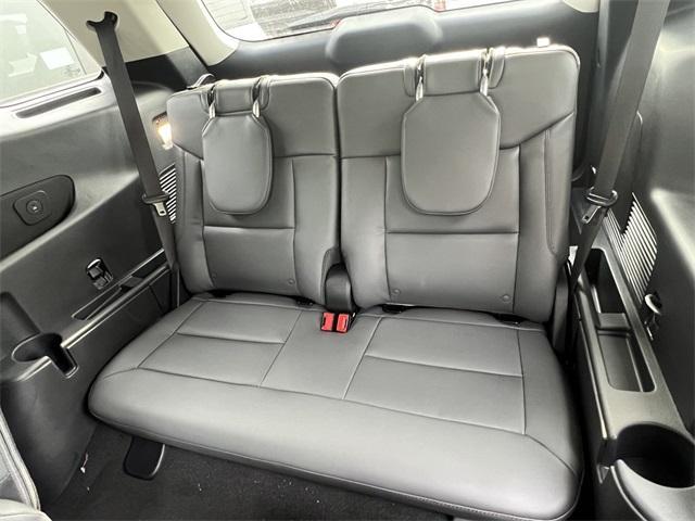 new 2025 Ford Explorer car