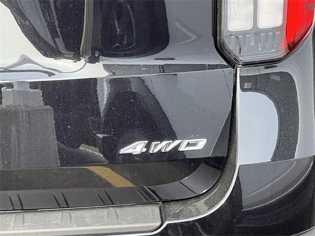 new 2025 Ford Explorer car