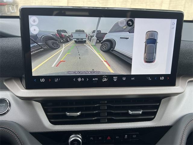 new 2025 Ford Explorer car