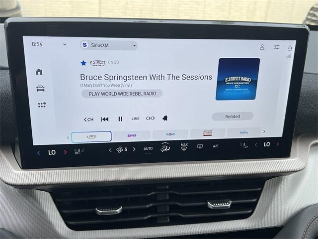 new 2025 Ford Explorer car