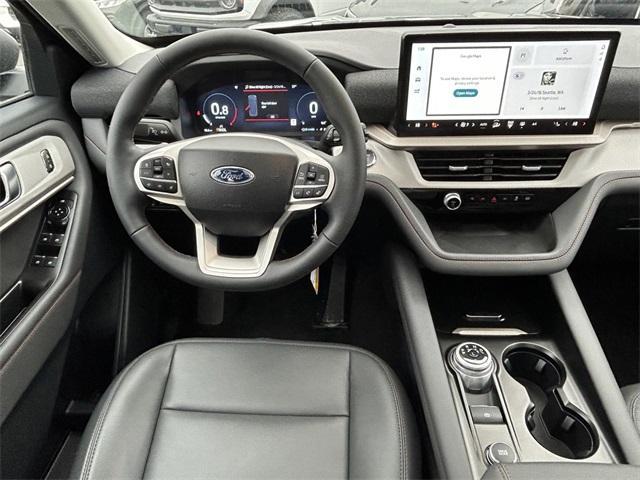 new 2025 Ford Explorer car