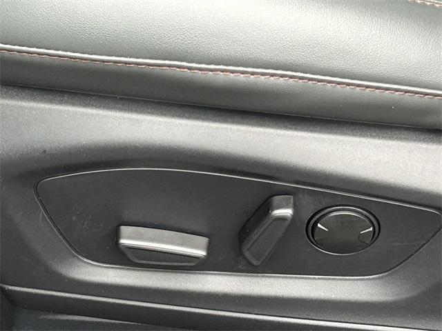 new 2025 Ford Explorer car