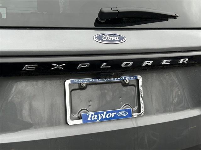 new 2025 Ford Explorer car