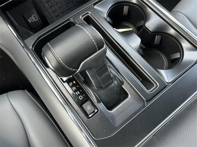 new 2025 Ford F-150 Lightning car