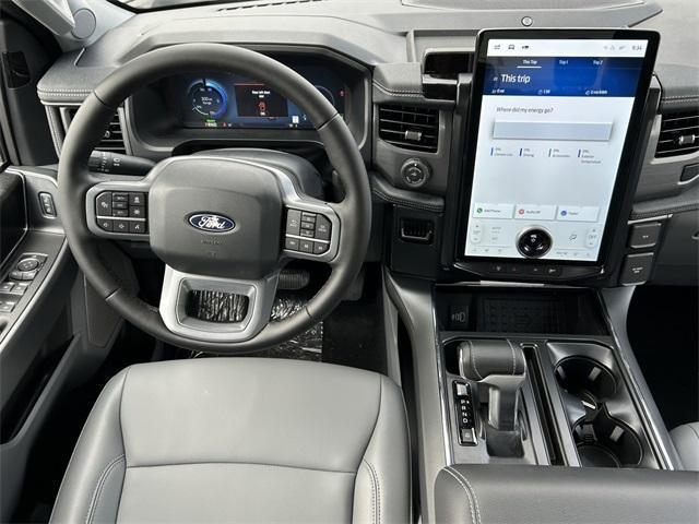 new 2025 Ford F-150 Lightning car