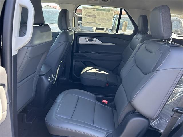 new 2025 Ford Explorer car