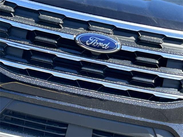 new 2025 Ford Explorer car