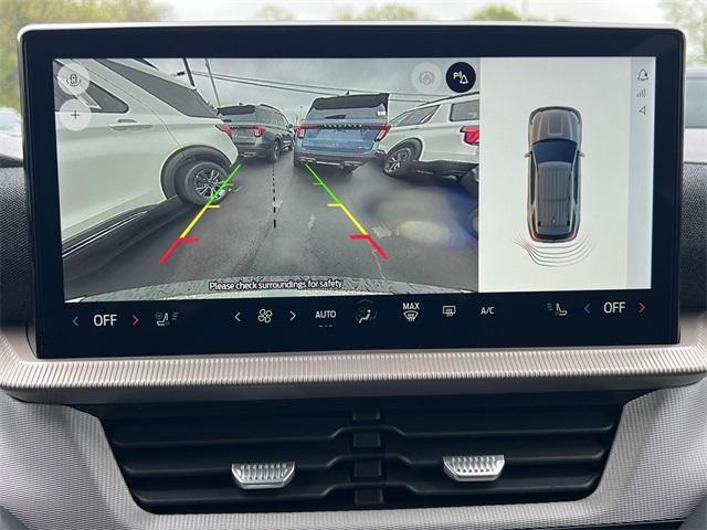 new 2025 Ford Explorer car