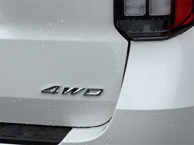 new 2025 Ford Explorer car