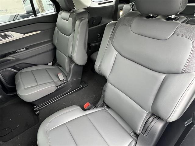 new 2025 Ford Explorer car