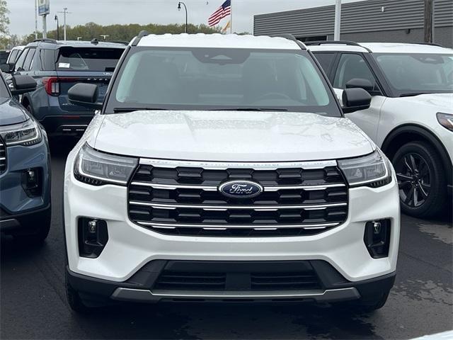 new 2025 Ford Explorer car