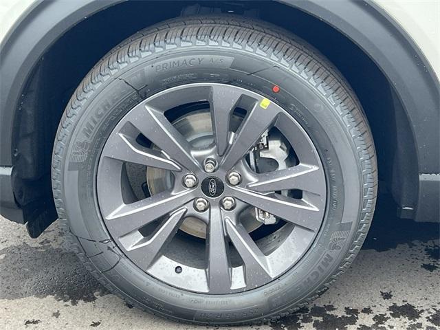 new 2025 Ford Explorer car